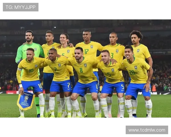 全球最顶尖足球明星盘点他们的成就与影响力分析 全球最顶尖足球明星盘点他们的成就与影响力分析